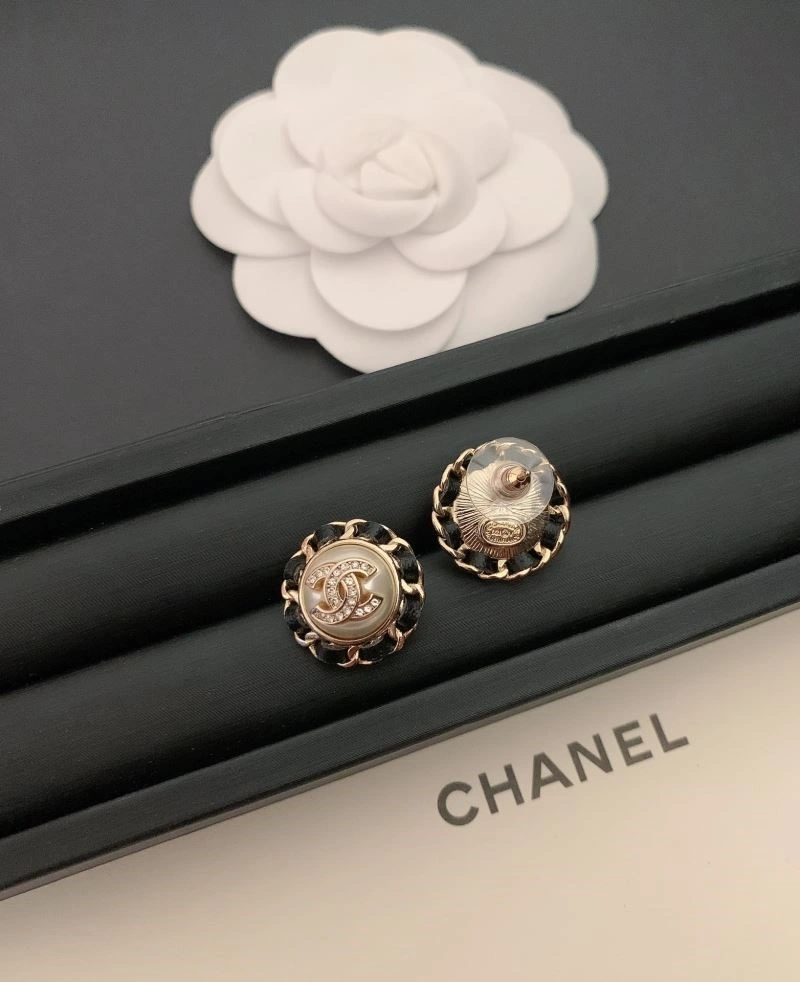 Breathable Chanel Earrings 221680