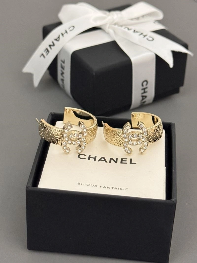 Refined Chanel Earrings 221698