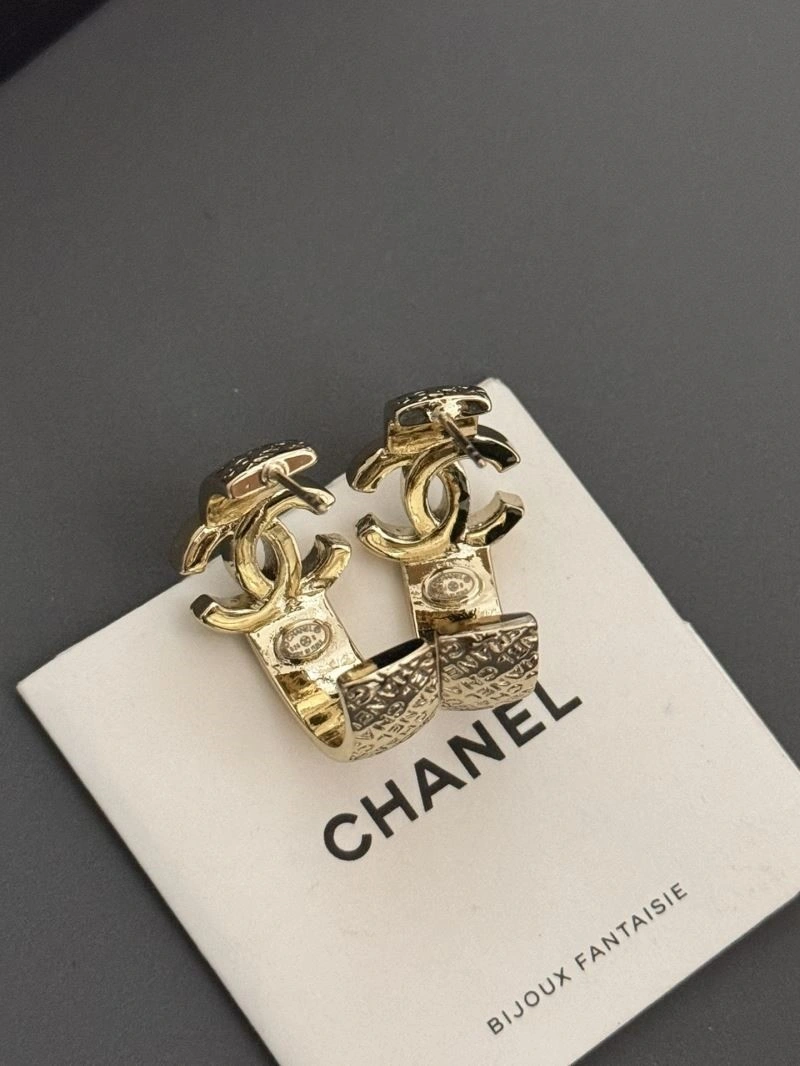 Refined Chanel Earrings 221698