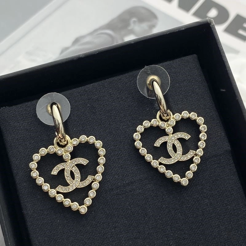Chanel Earrings Effortless 221669