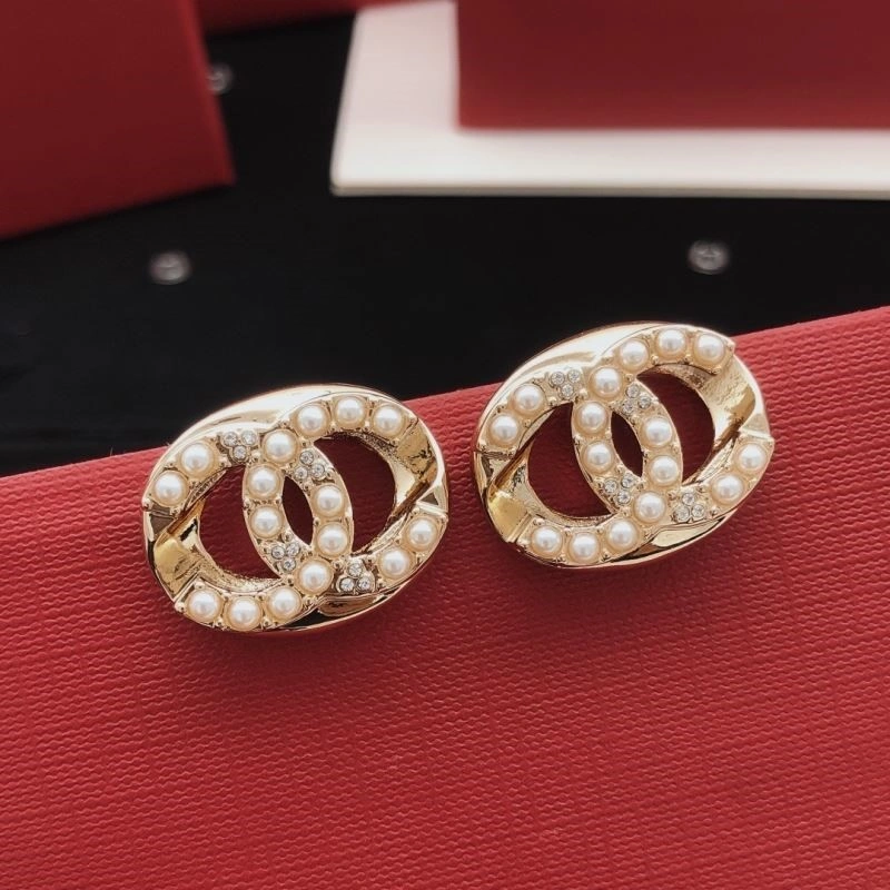 Trendy Chanel Earrings 221652