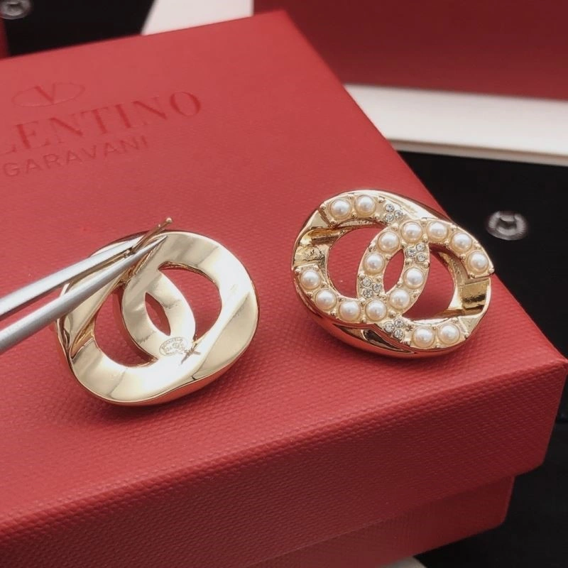 Trendy Chanel Earrings 221652