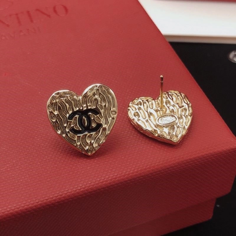 Comfortable Chanel Earrings 221640