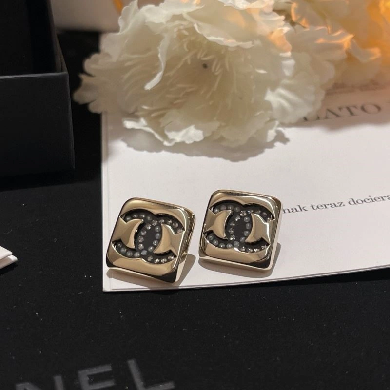 Chanel Earrings Trendsetting 221638