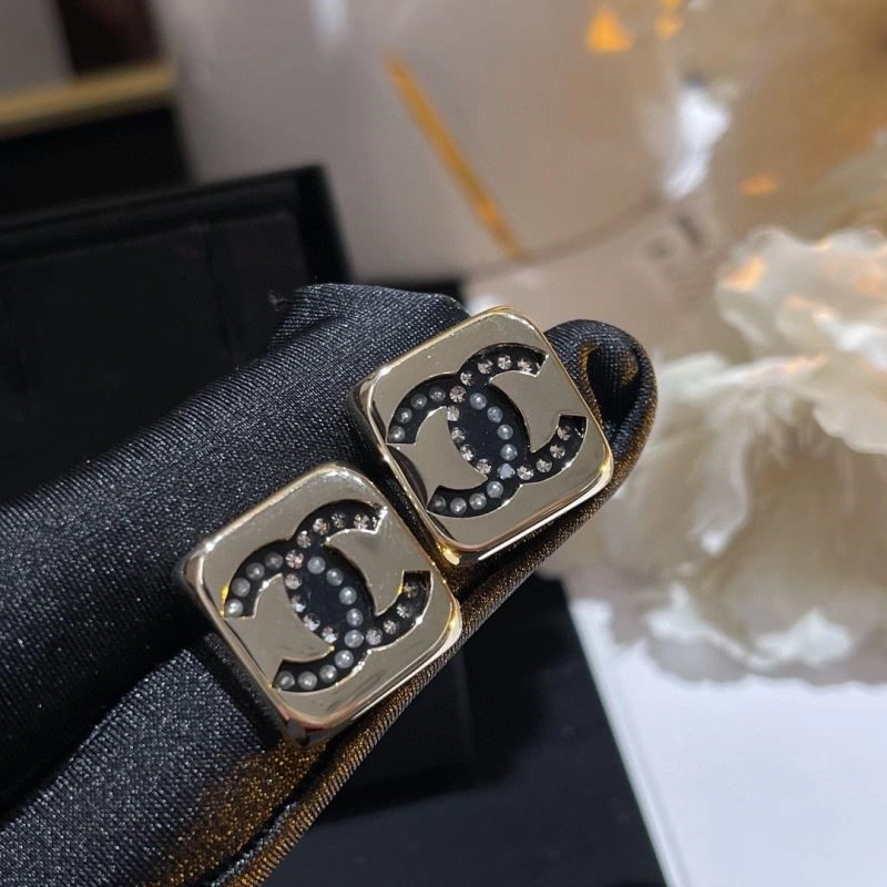 Chanel Earrings Trendsetting 221638
