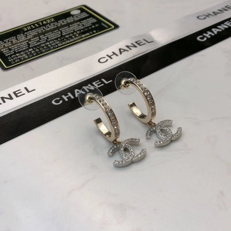 Snug Chanel Earrings 221630