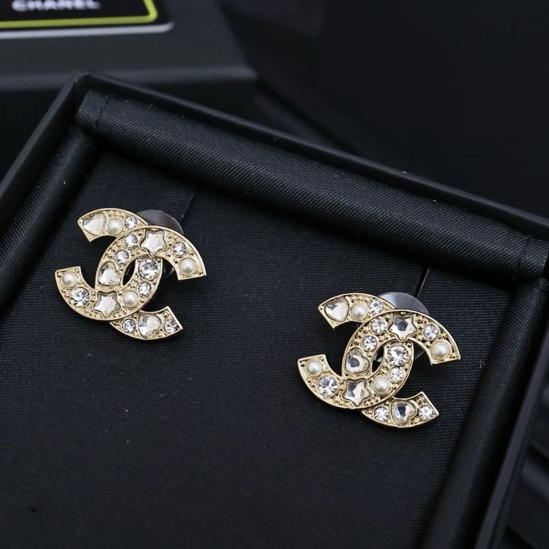 Breathable Chanel Earrings 221650