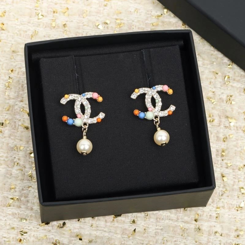 Lightweight Chanel Earrings 221663