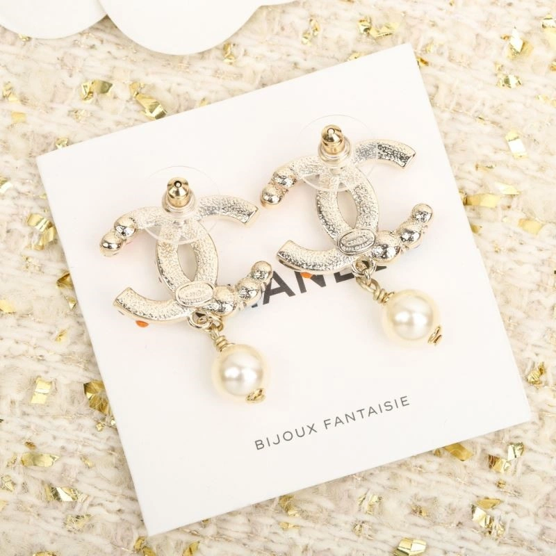Lightweight Chanel Earrings 221663