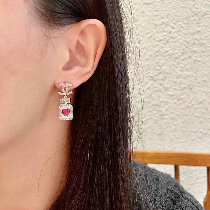 Reliable Chanel Earrings 221604