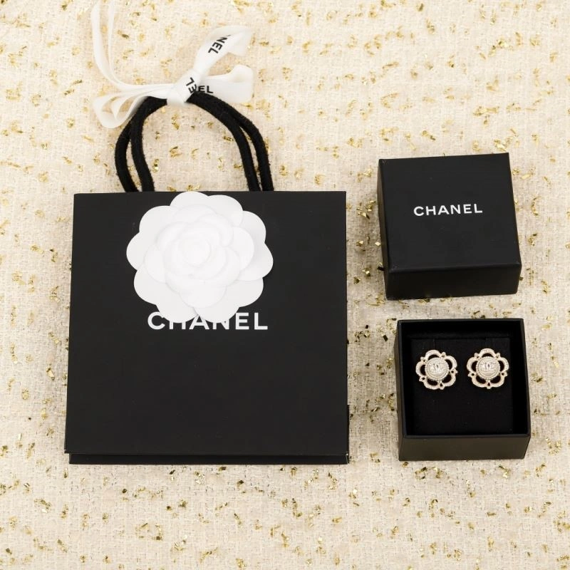 Compact Chanel Earrings 221595