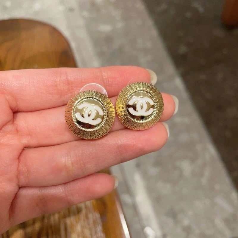Chanel Earrings Packable 221581