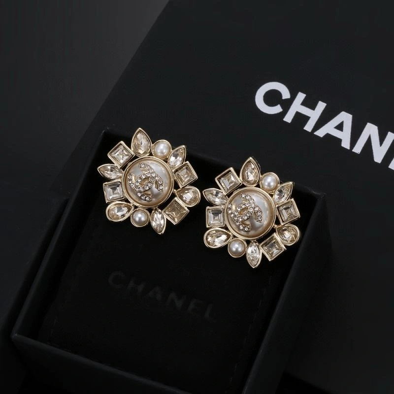 Chanel Earrings Trendsetting 221577