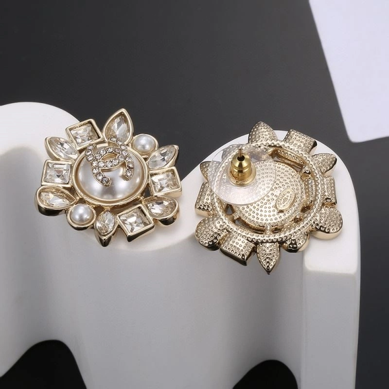 Chanel Earrings Trendsetting 221577
