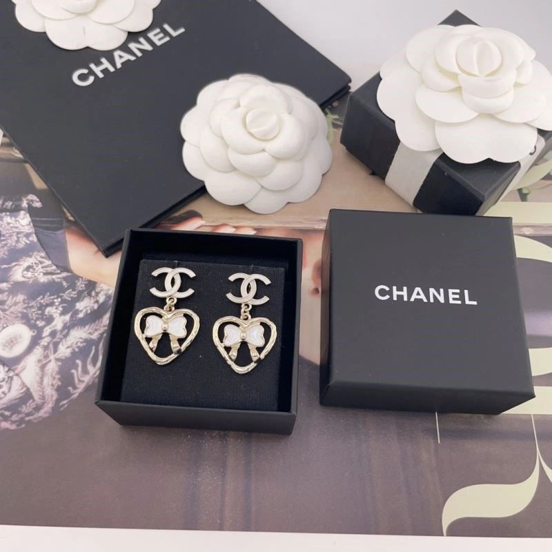 Chanel Earrings Compact 221641