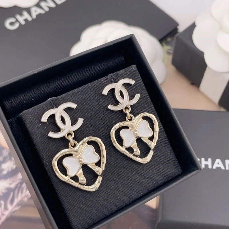 Chanel Earrings Compact 221641