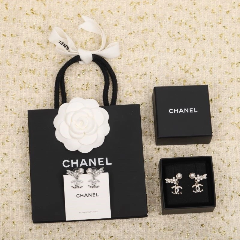 TechFriendly Chanel Earrings 221628