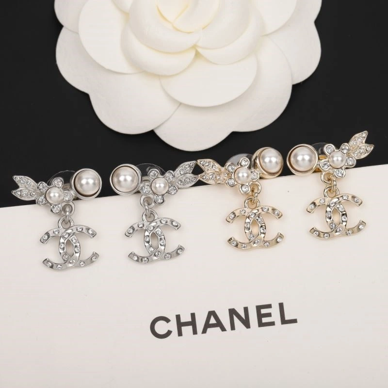 TechFriendly Chanel Earrings 221628
