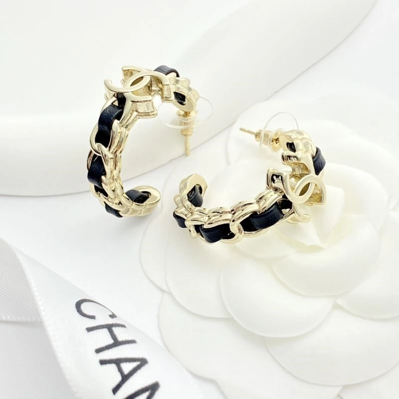 Chanel Earrings Flexible 221572