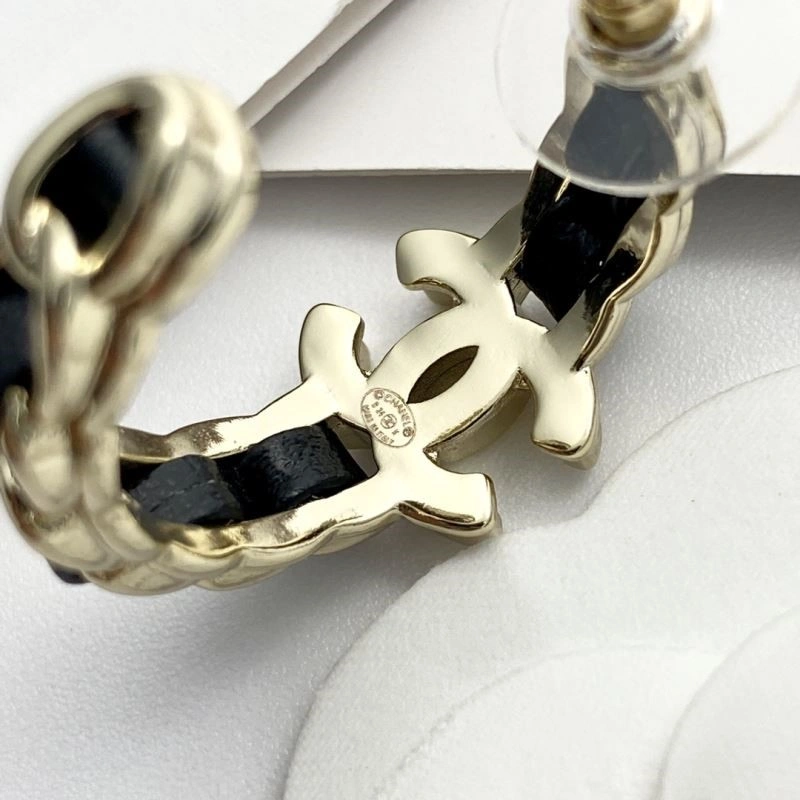 Chanel Earrings Flexible 221572