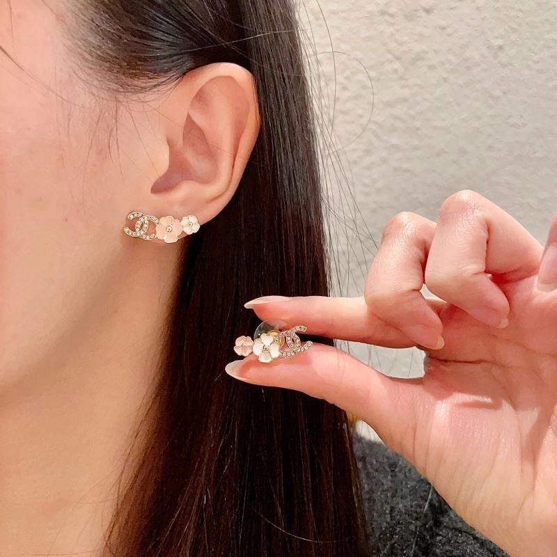 UrbanStyle Chanel Earrings 221622
