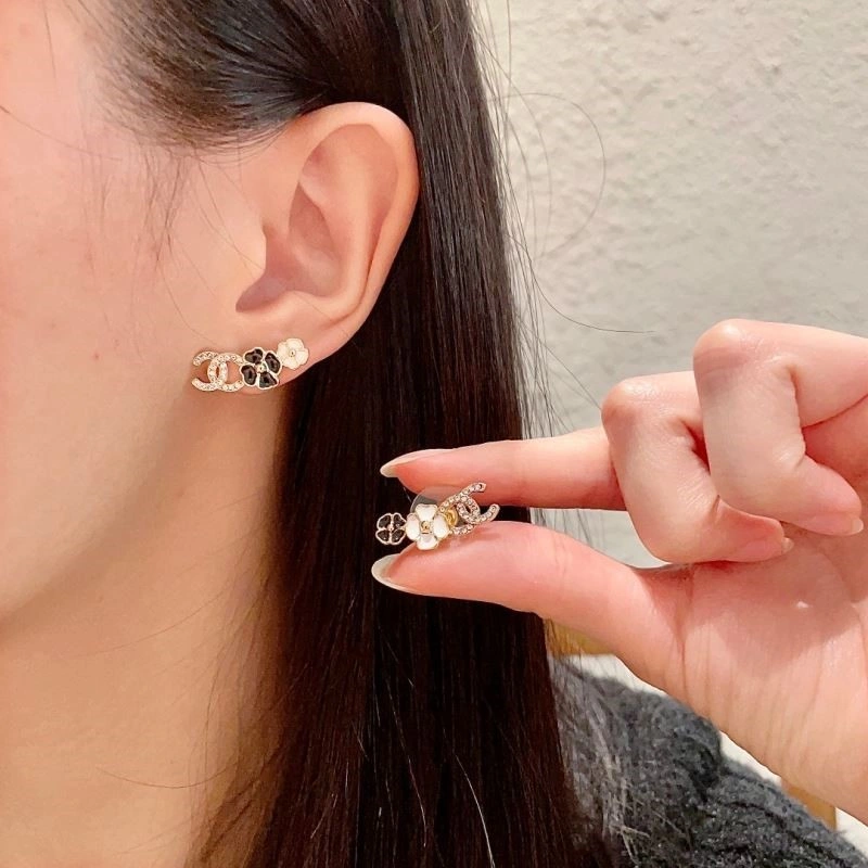 Stylish Chanel Earrings 221564