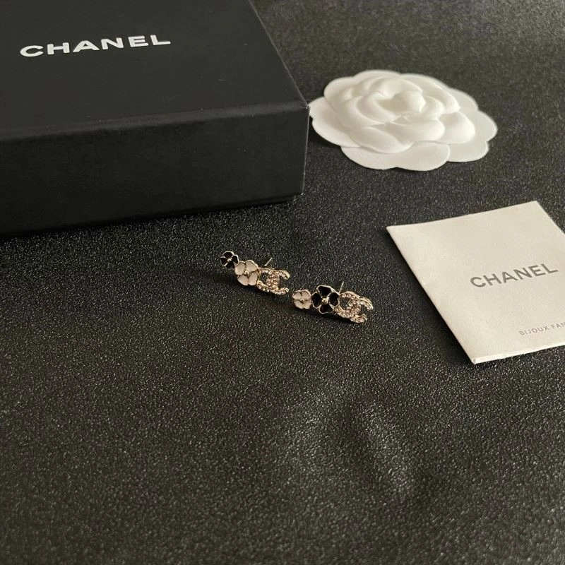 Stylish Chanel Earrings 221564