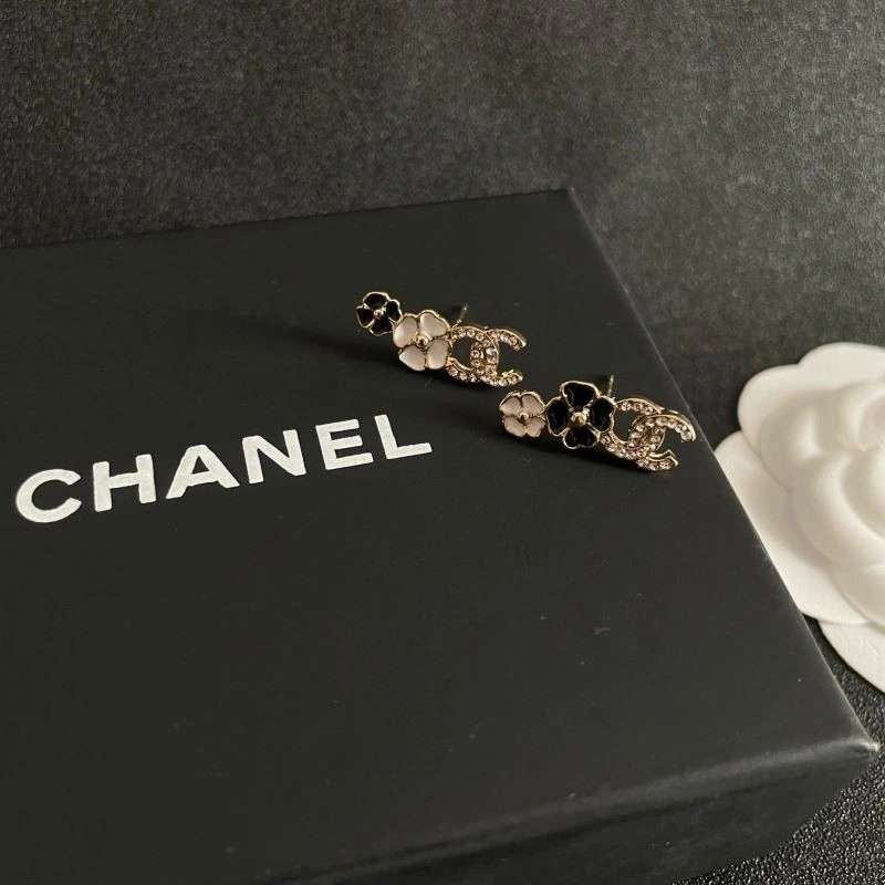 Stylish Chanel Earrings 221564