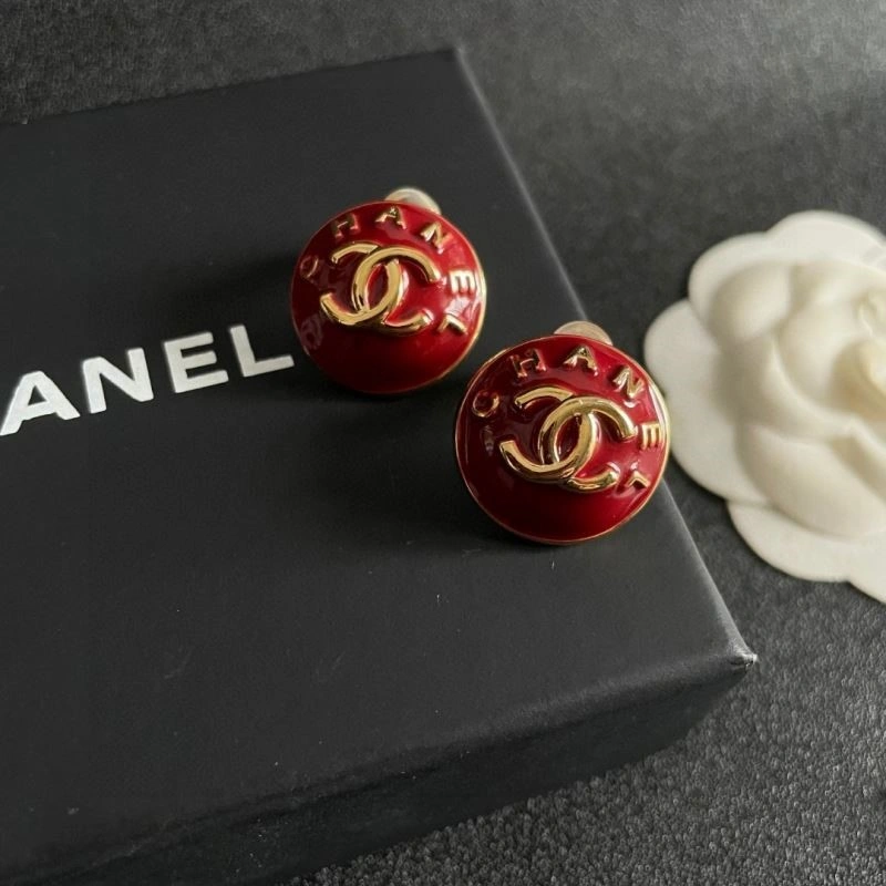 Chanel Earrings MoistureWicking 221568
