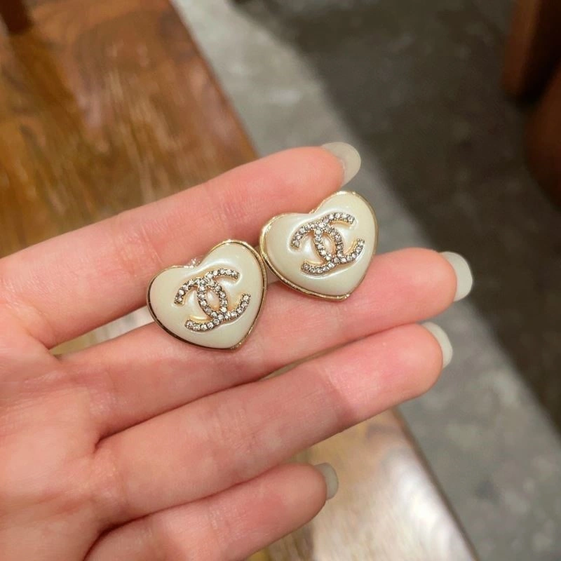 Effortless Chanel Earrings 221546