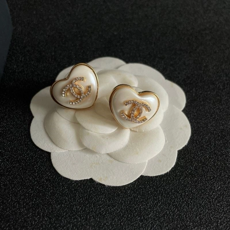 Effortless Chanel Earrings 221546