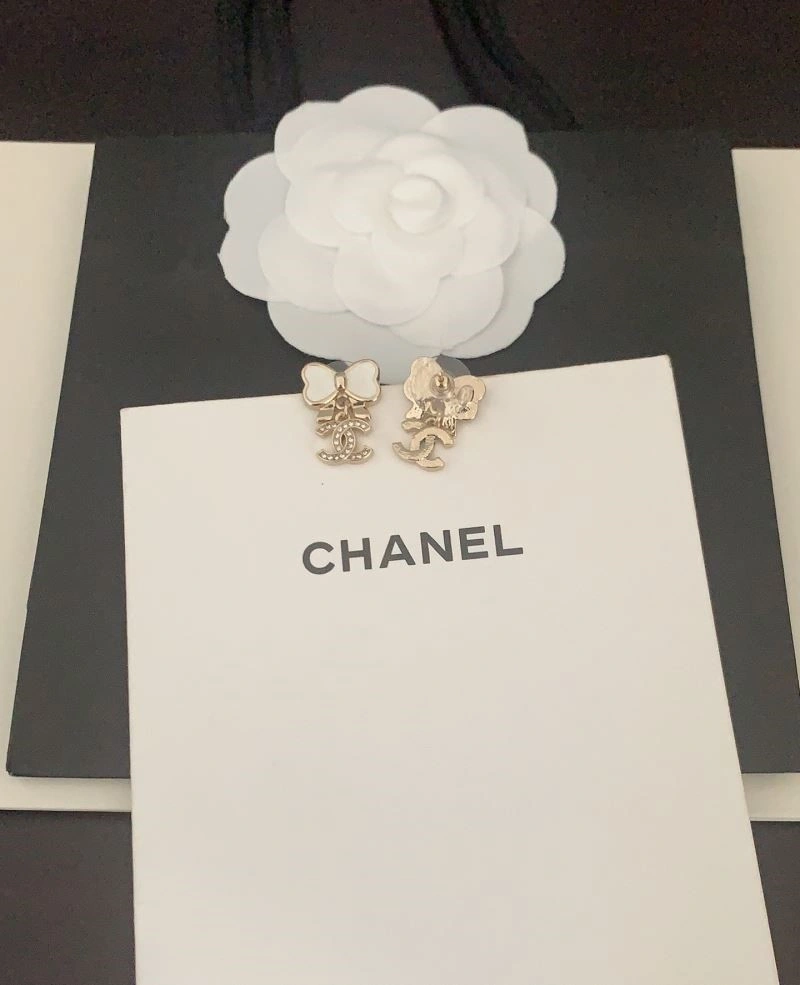 Fashionable Chanel Earrings 221532