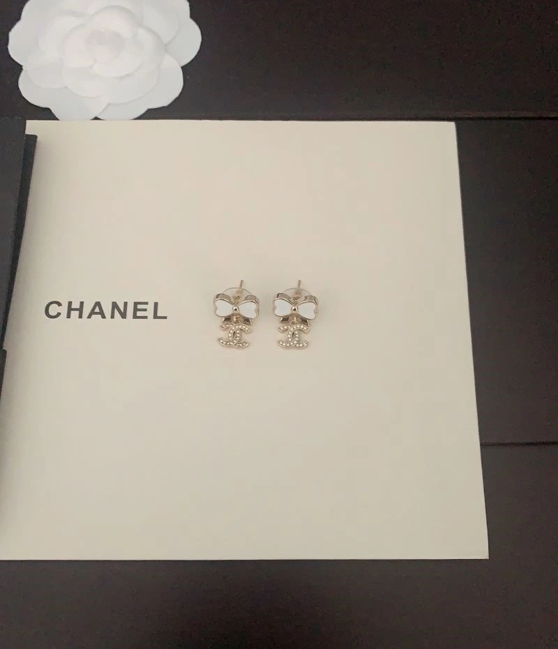 Fashionable Chanel Earrings 221532