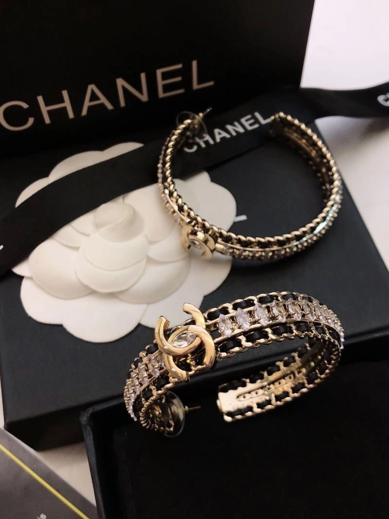 Chanel Earrings EasyMatch 221553