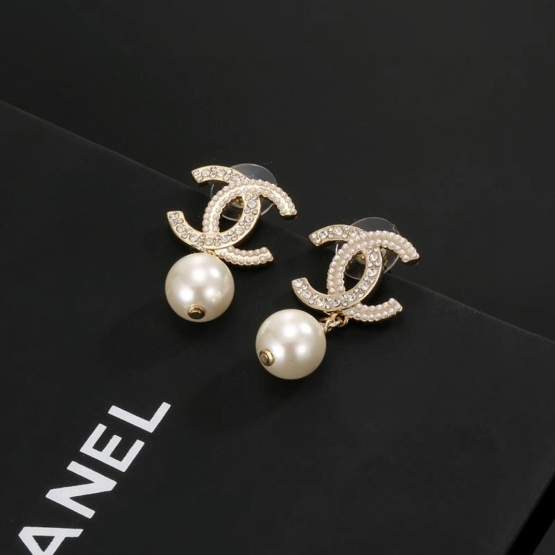 Bright Chanel Earrings 221524