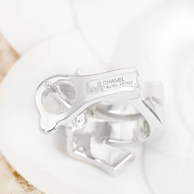 Chanel Earrings Effortless 221528