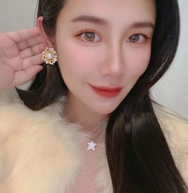 SmoothTexture Chanel Earrings 221590