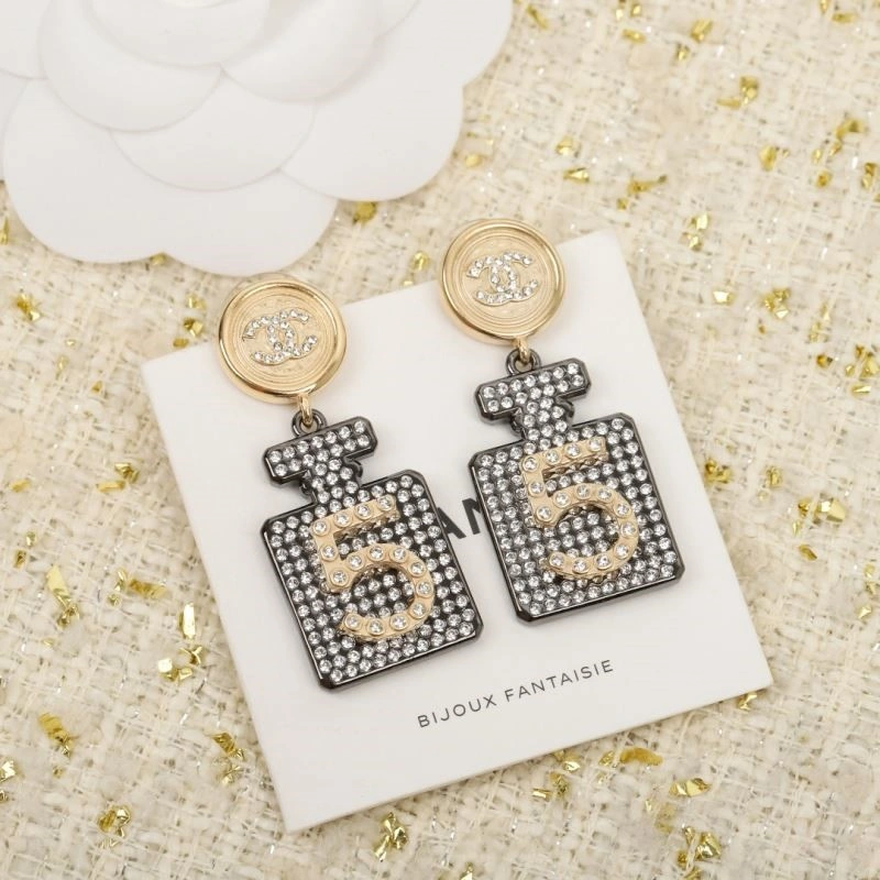 Chanel Earrings Affordable 221541