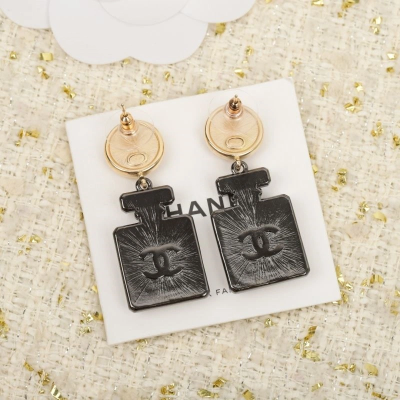 Chanel Earrings Affordable 221541