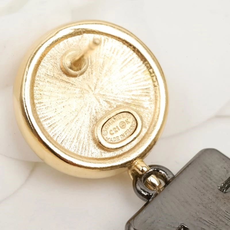Chanel Earrings Affordable 221541