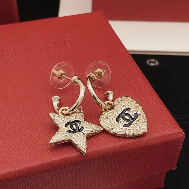 Chanel Earrings Cozy 221523