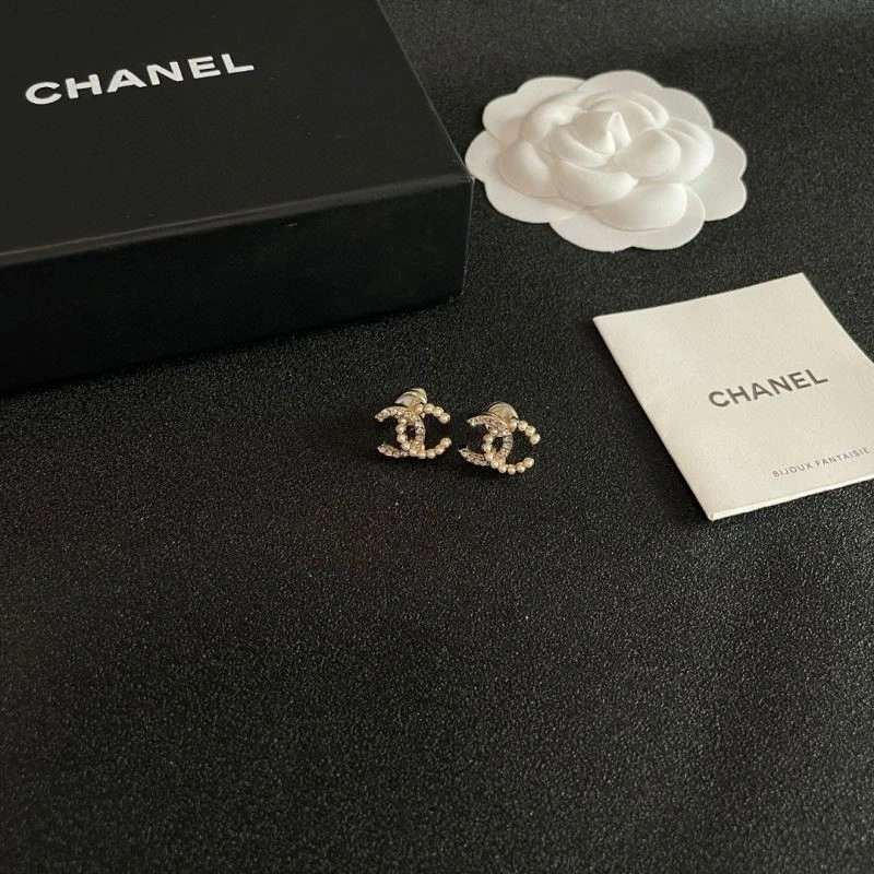 Chanel Earrings Neat 221508