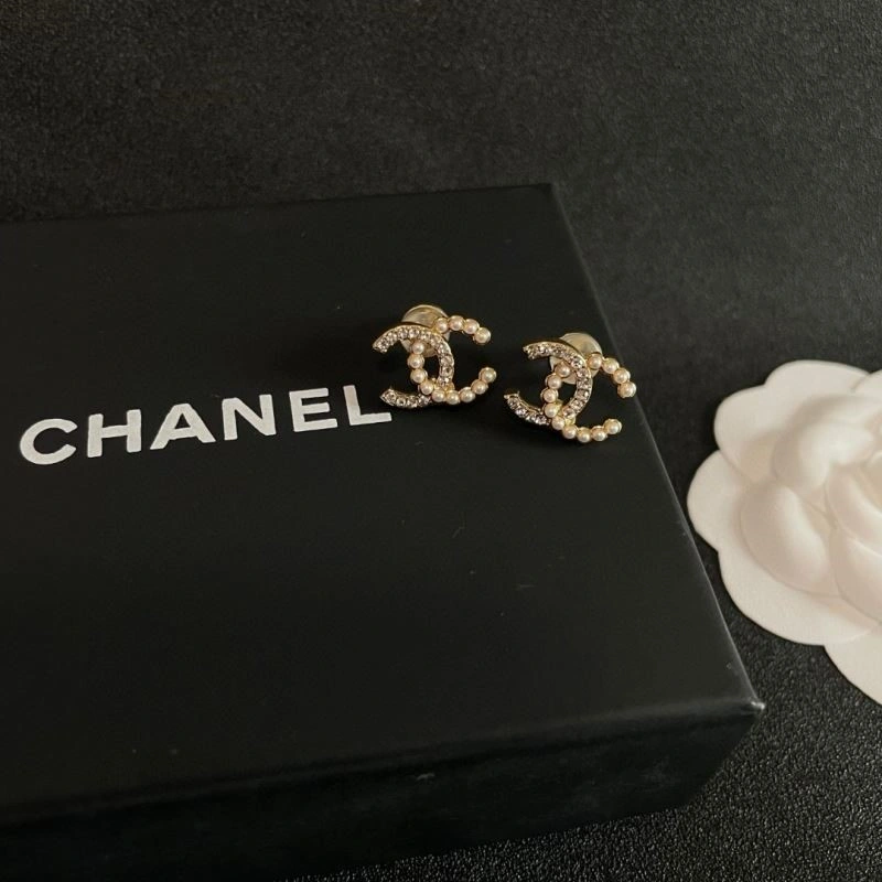 Chanel Earrings Neat 221508