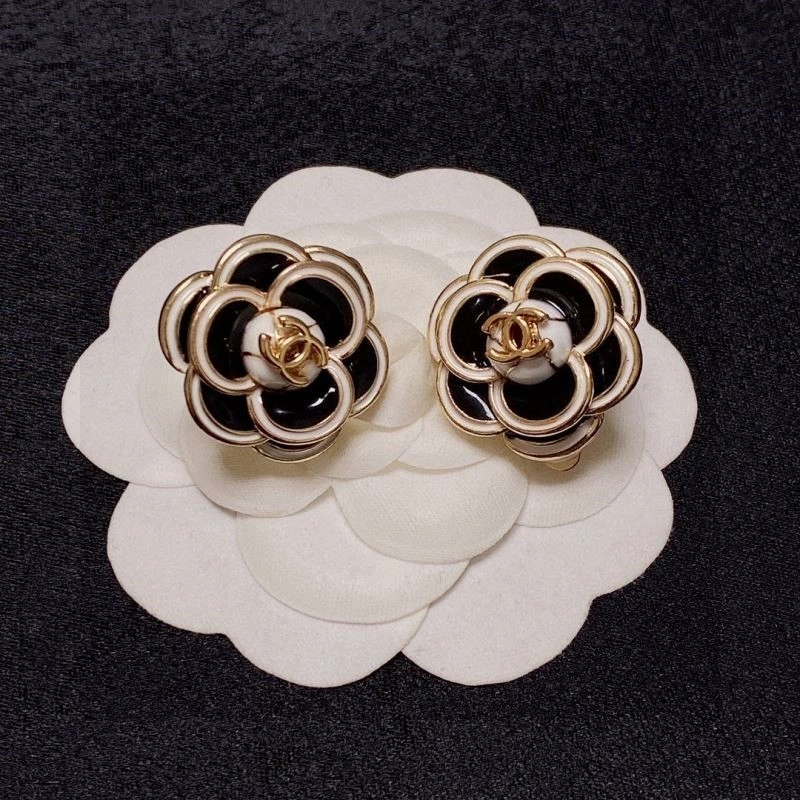 Cozy Chanel Earrings 221509