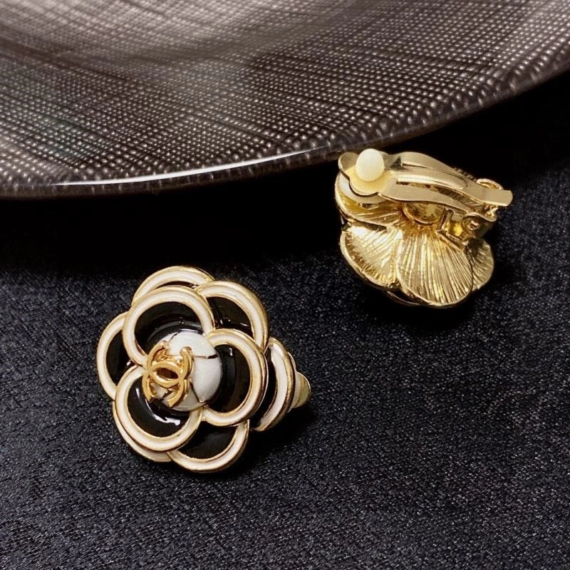 Cozy Chanel Earrings 221509
