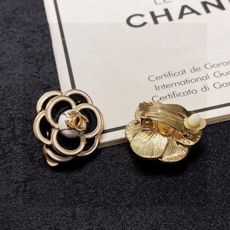 Cozy Chanel Earrings 221509