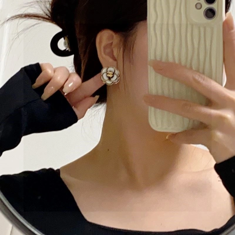 MoistureWicking Chanel Earrings 221515