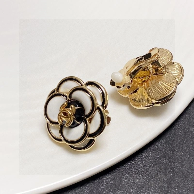 MoistureWicking Chanel Earrings 221515