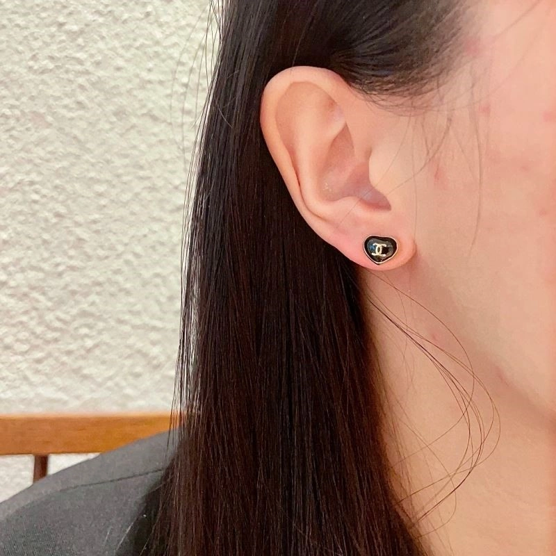 Chanel Earrings Trendsetting 221512