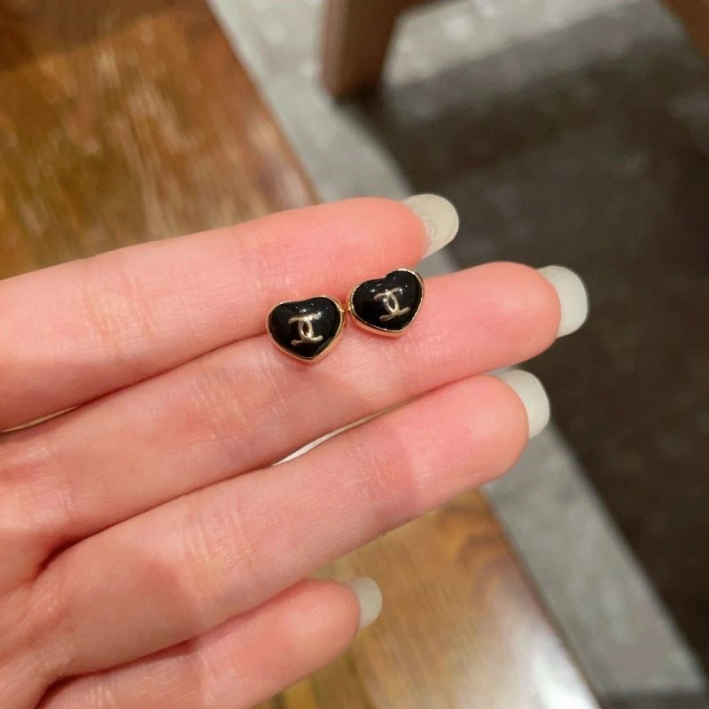 Chanel Earrings Trendsetting 221512